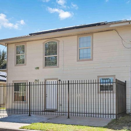 Stunning & Vibrant Apt 7 Min From Tx Med Center Houston Buitenkant foto