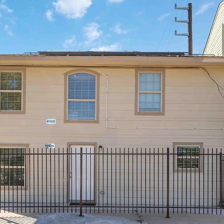 Stunning & Vibrant Apt 7 Min From Tx Med Center Houston Buitenkant foto