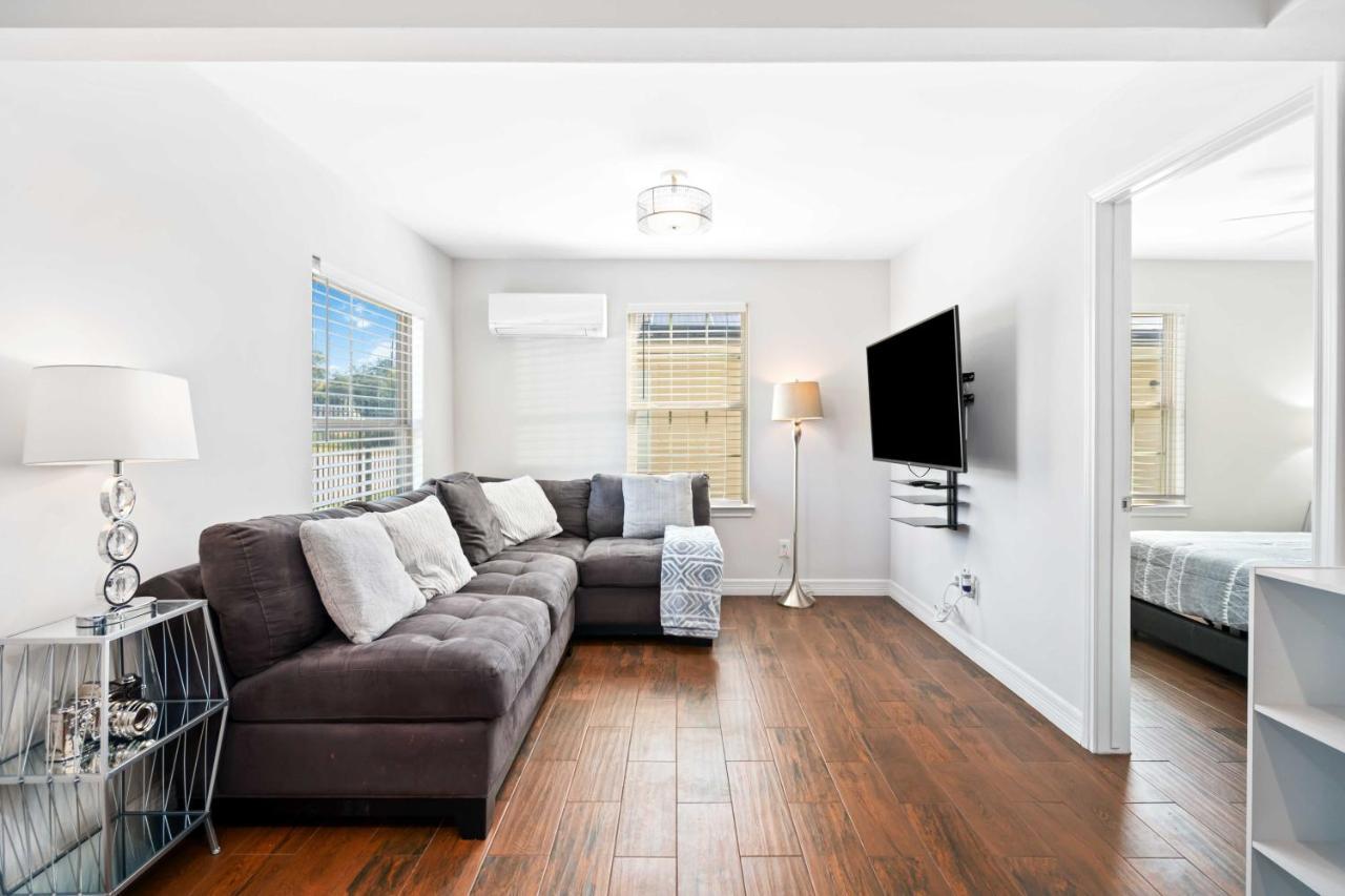 Stunning & Vibrant Apt 7 Min From Tx Med Center Houston Buitenkant foto