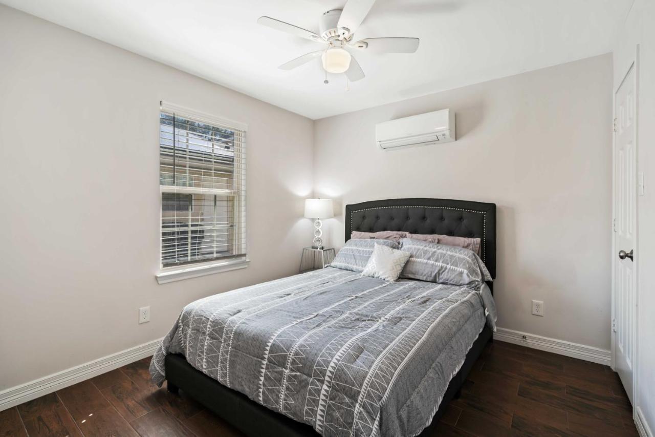 Stunning & Vibrant Apt 7 Min From Tx Med Center Houston Buitenkant foto